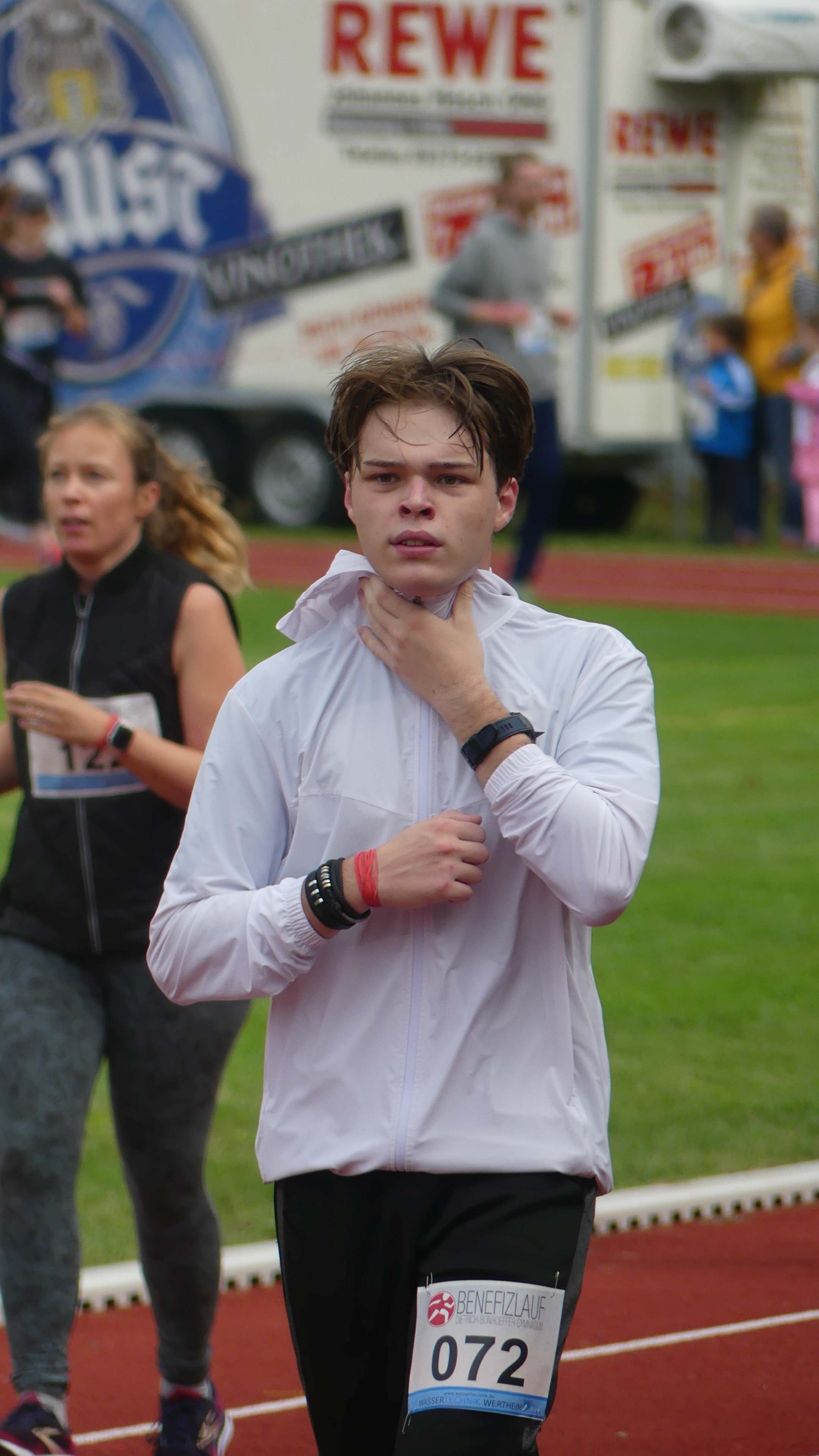 Bild vom 14. Benefizlauf im Jahr 2024. Dies ist das 79. Bild.